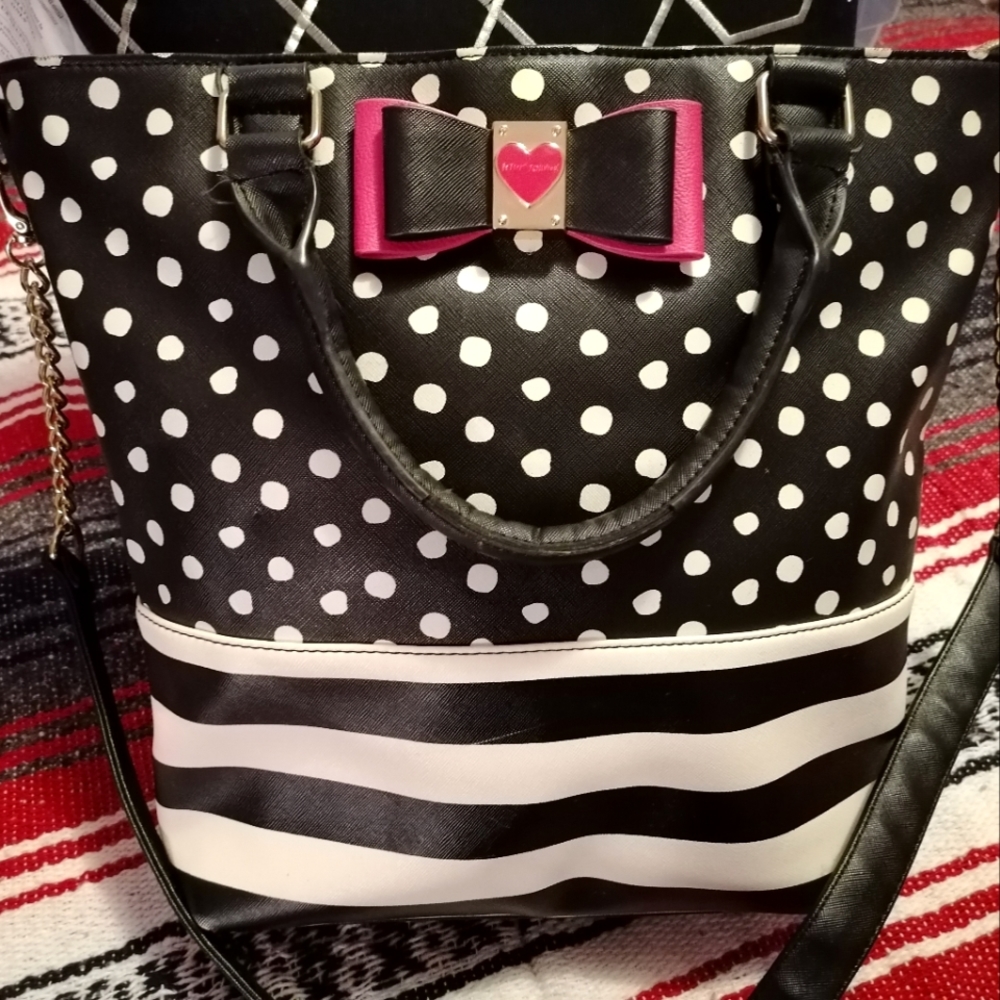 Betsy Johnson Tote - Picture 1 of 7